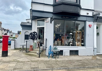 Retro 38, Simeon Street - Retro 38, Simeon Street