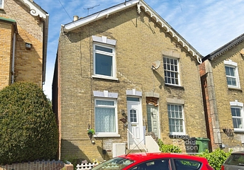 2 bedroom house for sale - Arctic Road, Cowes, Isle of Wight, PO31