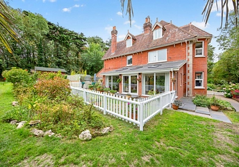 2 bedroom apartment for sale - Bouldnor, Yarmouth, Isle of Wight, PO41