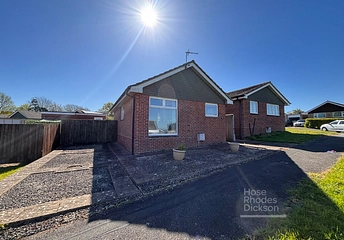 2 bedroom bungalow for sale - Greenwood Walk, Newport, Isle of Wight, PO30