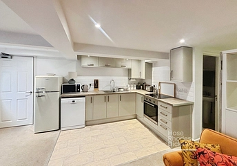 studio for sale - Green Street, Ryde, Isle of Wight, PO33