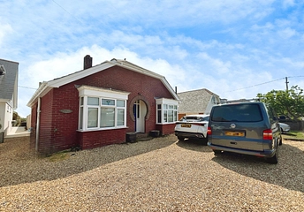 3 bedroom bungalow to rent - Forest Road, Winford, Sandown, PO36
